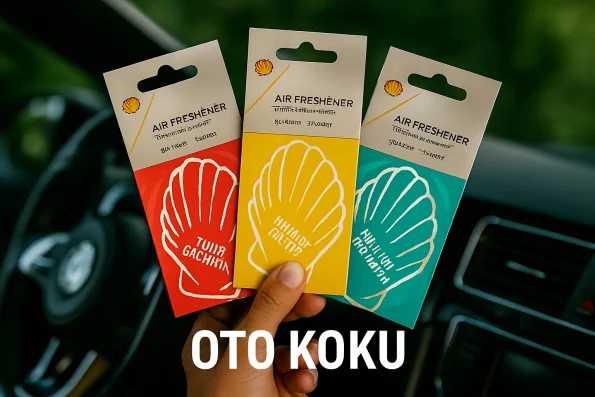 Oto kokuların gösterildiği bir afiş görseli